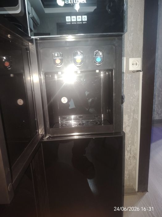AIWA Down Black Glass Kuleri