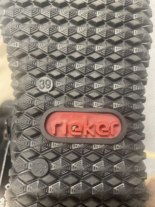 Отдам Сапоги зимние