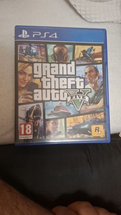 GTA 5 зa PS4 във Отлично състояние