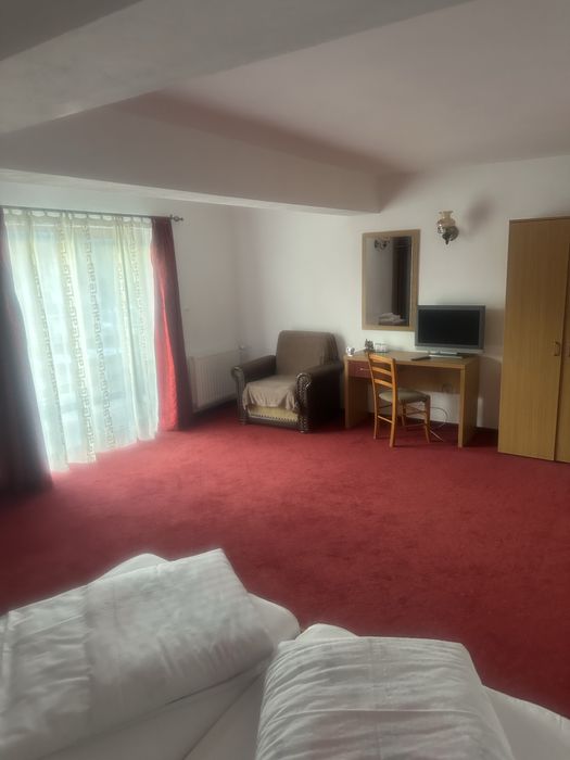 Casa de inchiriat  termen lung sau vanzare Moieciu Brasov