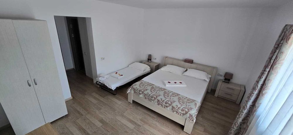 Pensiune, 10 Camere, Complet Funcțională în Eforie Nord