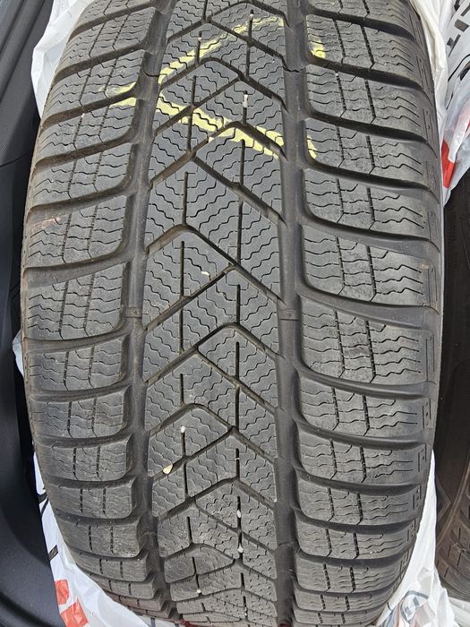 Anvelope Iarna Pirelli SottoZero 3 225/45 R17 94H