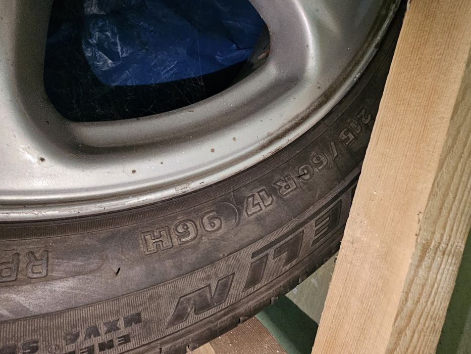 Продам колеса от субару.
