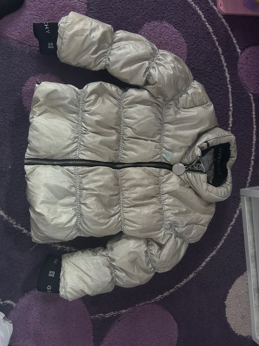 Оригинално зимно яке на Givenchy Paris