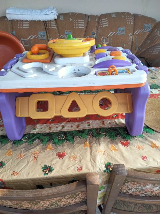 Музыкальный , развивающий столик