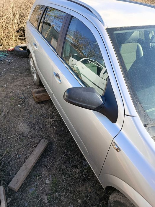 Piese Opel Astra H Station Wagon