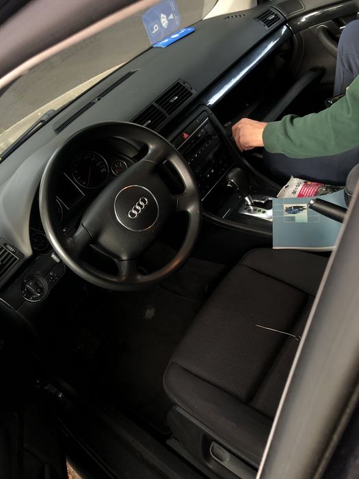 AUDI A4 2002 — imagine 2