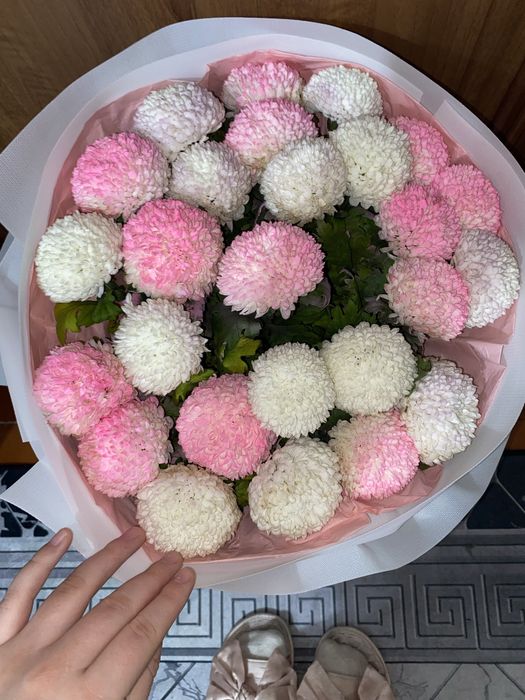 только что получила цветы,Шымкент