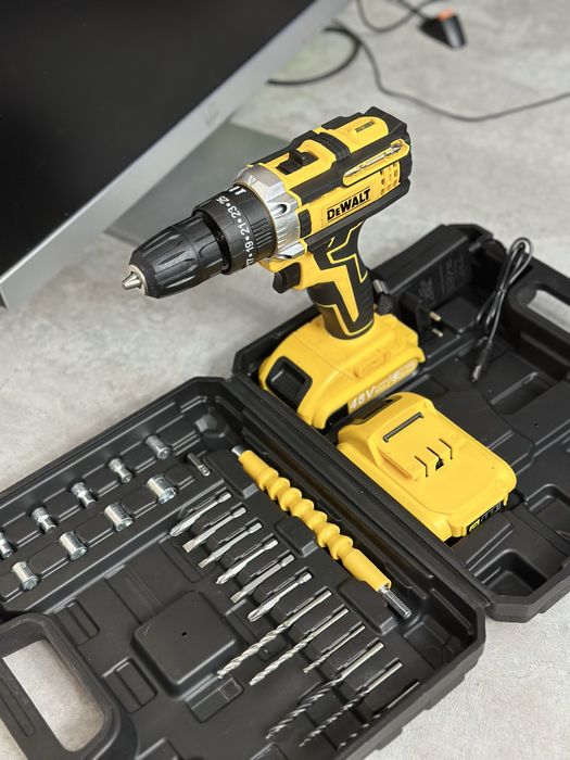 Продам шуруповерт Dewalt