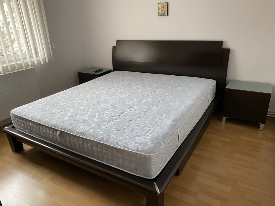 Vând mobilier dormitor – set complet