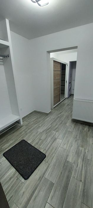 Apartament 3 camere pentru închiriat