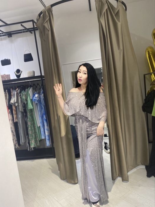 Платье серебристое Нарядное