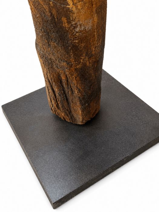 Sculptura "Uriel" creată de Marie-Madeleine Vitrolles în anul 2023