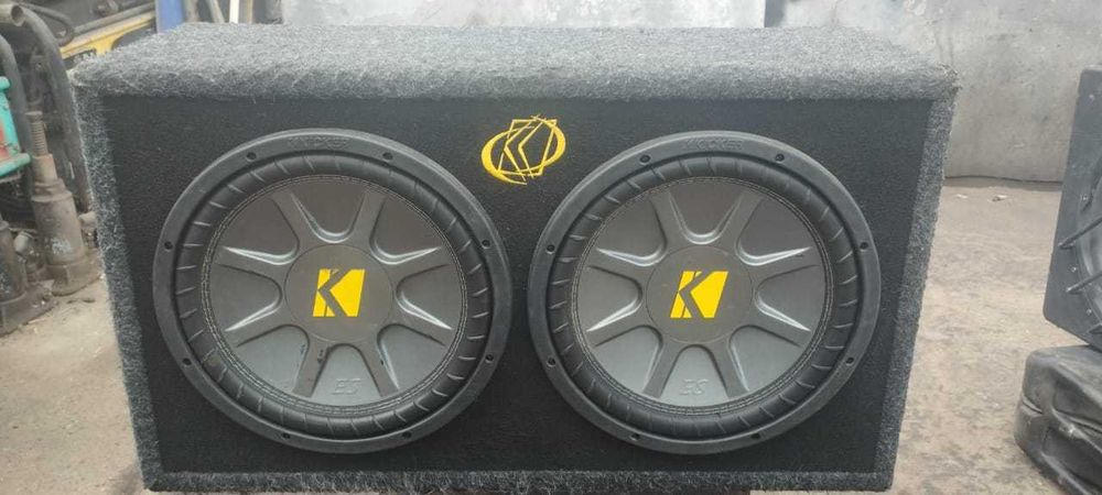 Продам Сабвуфер Kicker и пятый элемент
