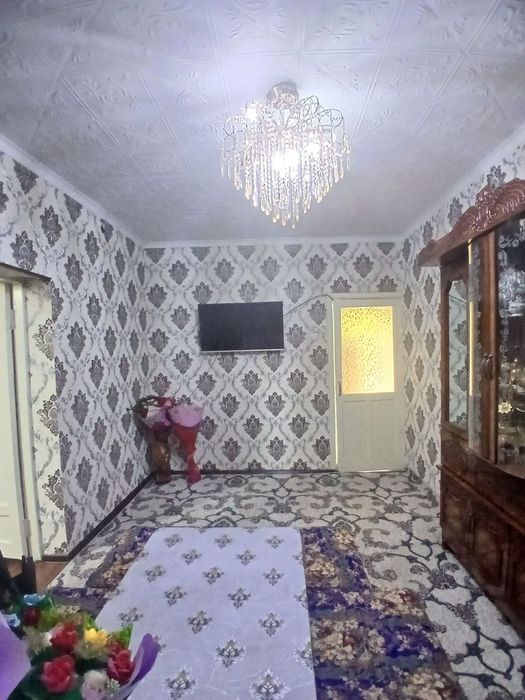 3 xonali kv sotiladi uy uzimizniki shaxar hokimligi oldidan