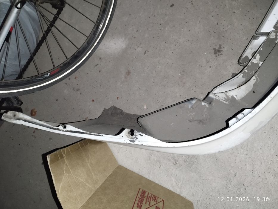 Продам передний бампер Марк 2 90