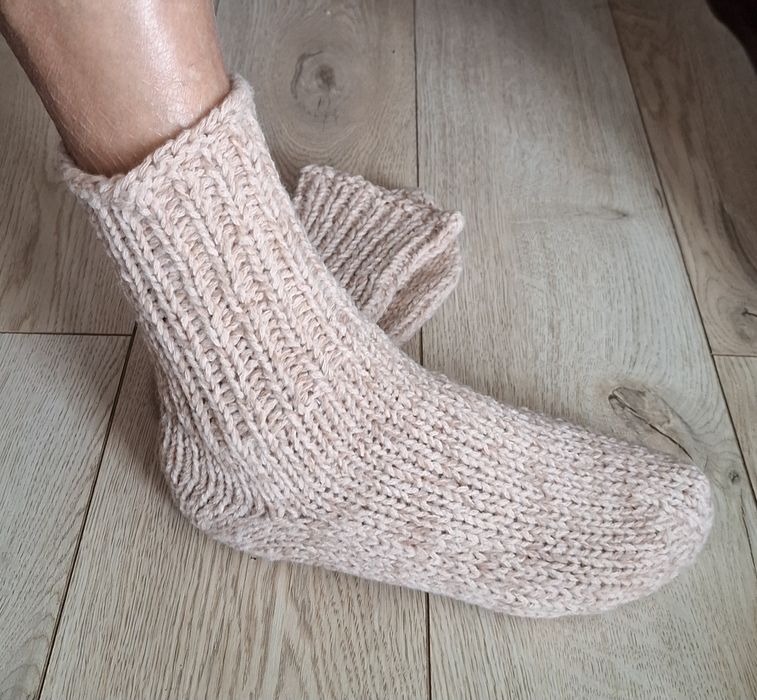 НОВИ Ръчно плетени зимни чорапи