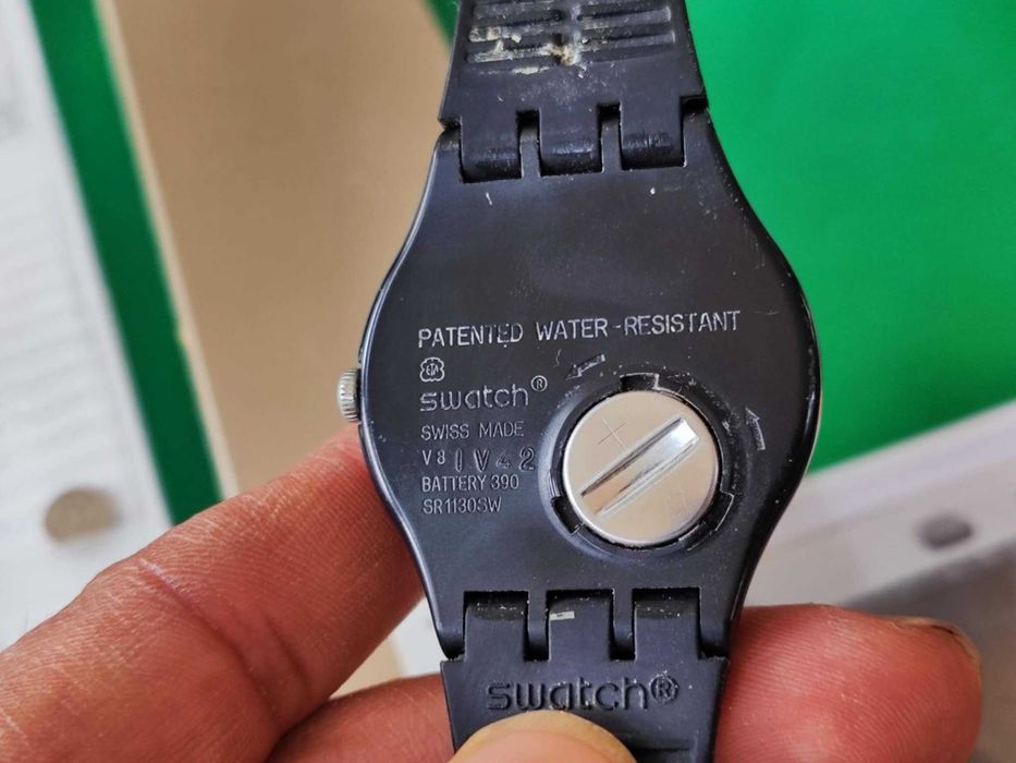 Кварцов Часовник swatch suoz147