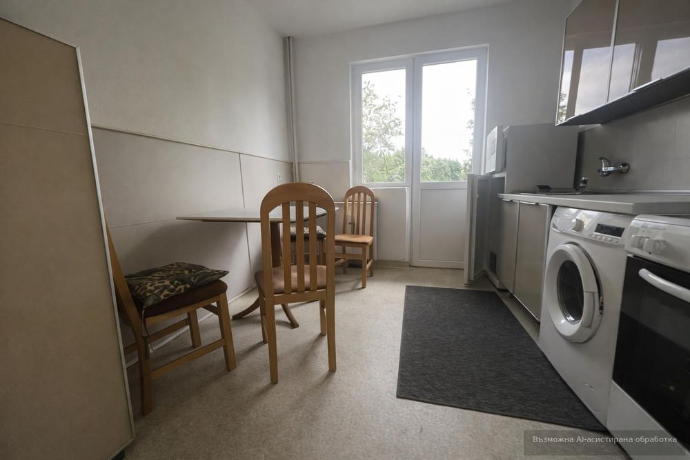 Тристаен за продажба в кв.Красна поляна 2