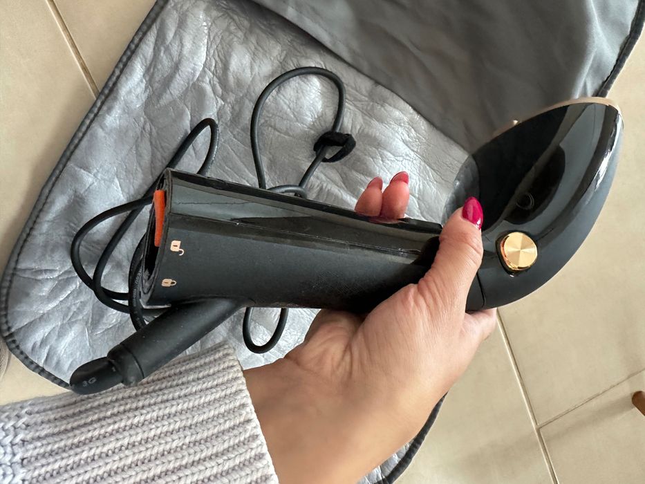 Уред за гладене с ПАРА PHILIPS 7000 - КАТО нов