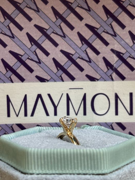 Златен пръстен с ДИАМАНТ