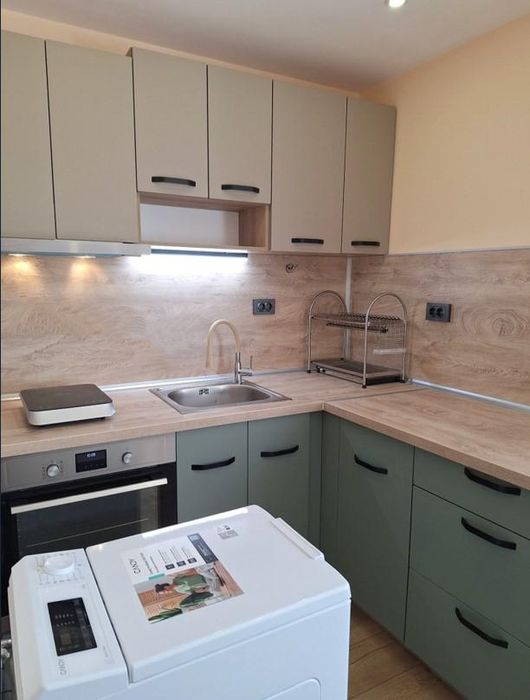 Дава се под наем Тристаен апартамент в София, Карпузица - 75 кв.м за 792 € - Снимка #2