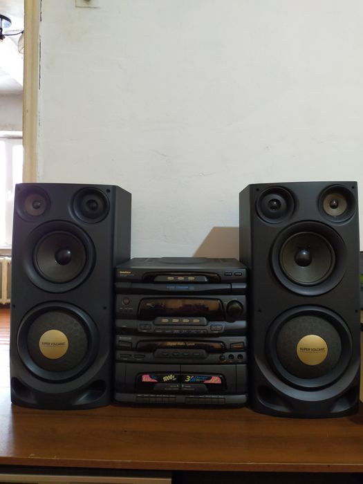 Музыкальный центр