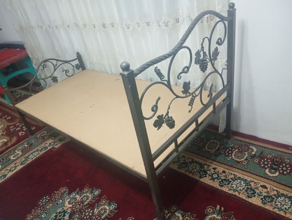 Крават  сотилади