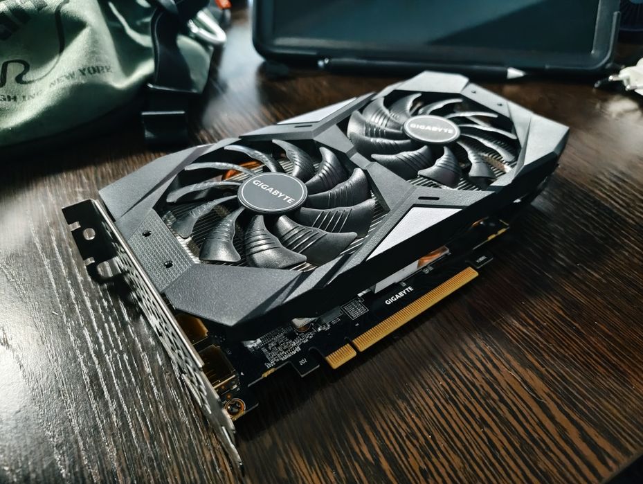GeForce GTX 1660 Ti — хорошее состояние