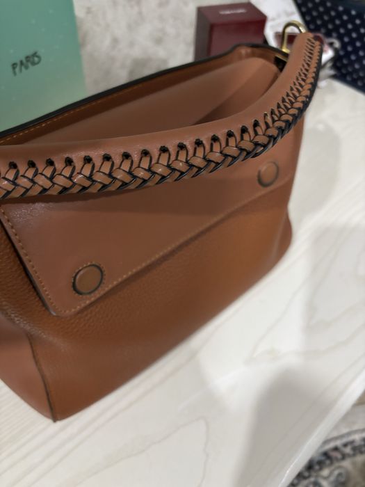 Продам женскую сумочку