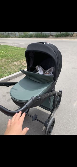 детская коляска .