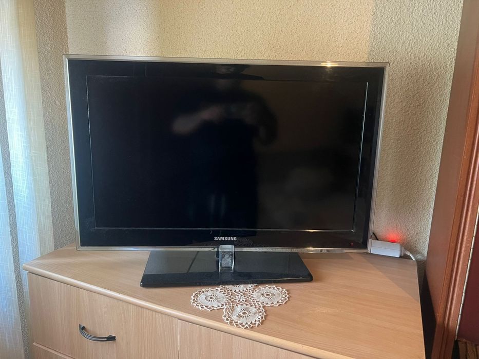 Vand televizor Samsung diagonala 108 cm