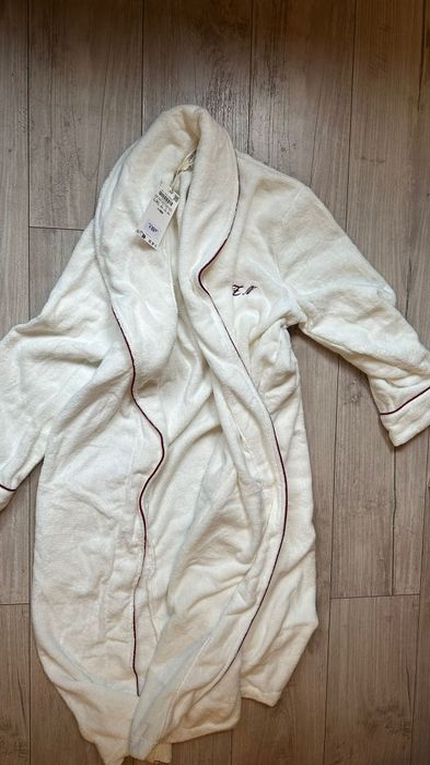 Хавлиен халат Zara Home