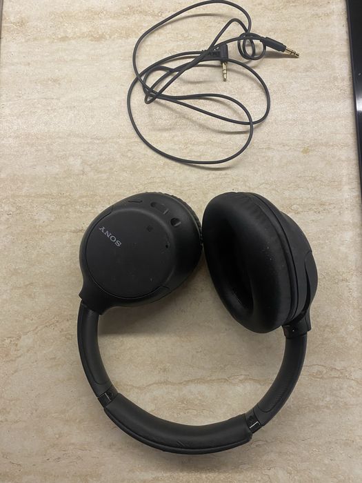 Слушалки Сони с кабел