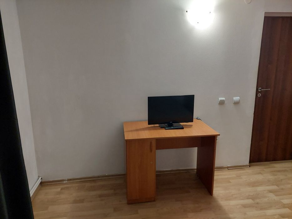 Garsoniera decomandata,ultrancentral, AC, centrala termica, zona Muzeul Olteniei