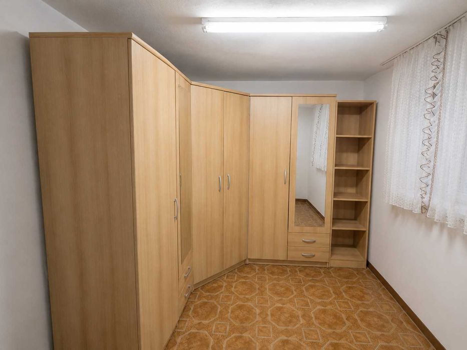 Добрева Чешма Къща 156 кв.м с двор 806 кв.м и 2 гаража