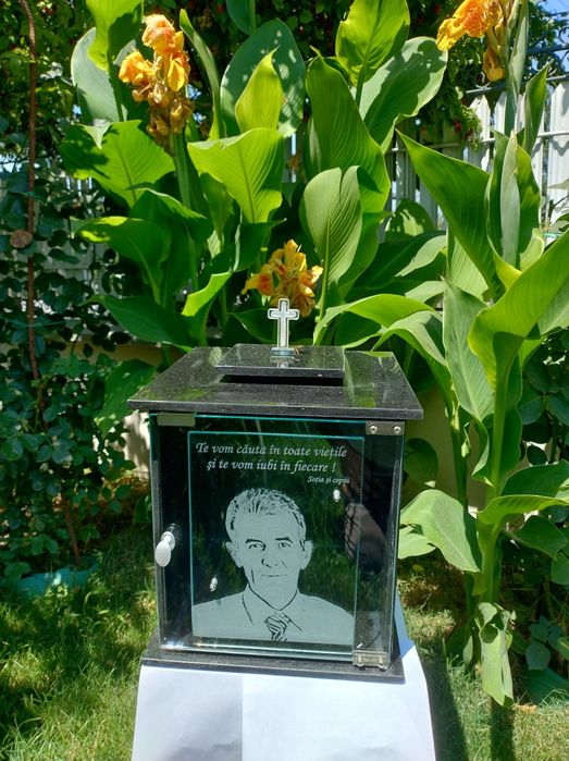 Felinar cimitir funerar granit candela căsuța