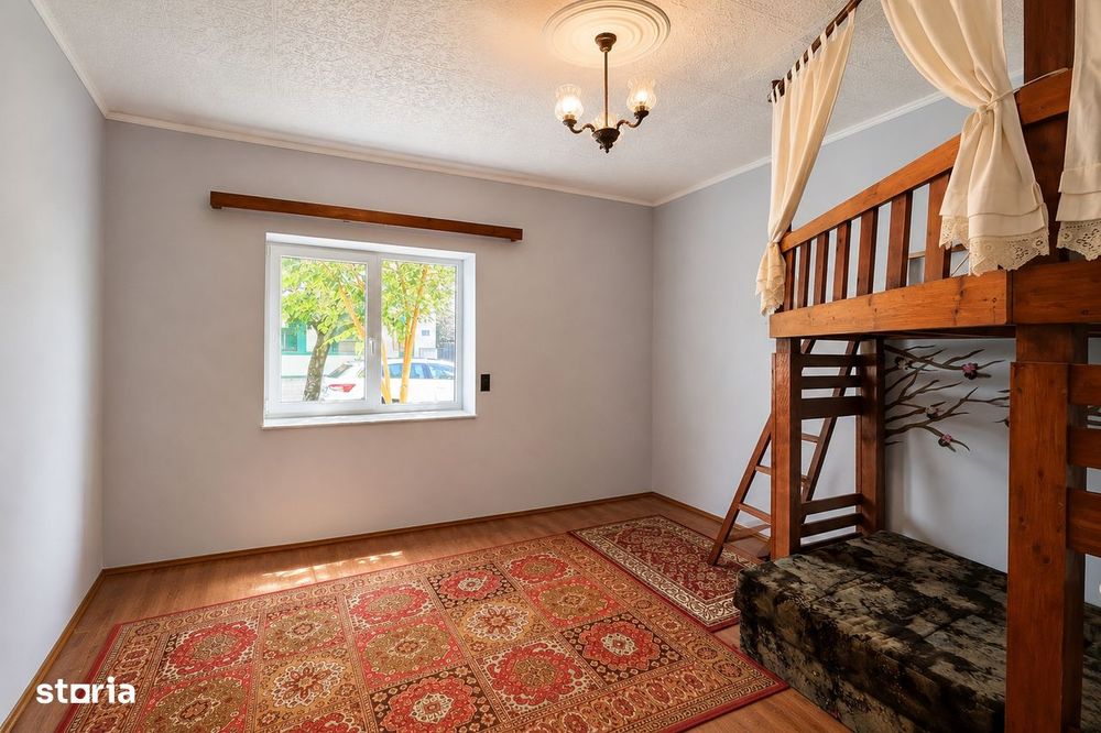 Apartament la casă - ultracentral, Oradea, Str. Crișului, 37 mp utili