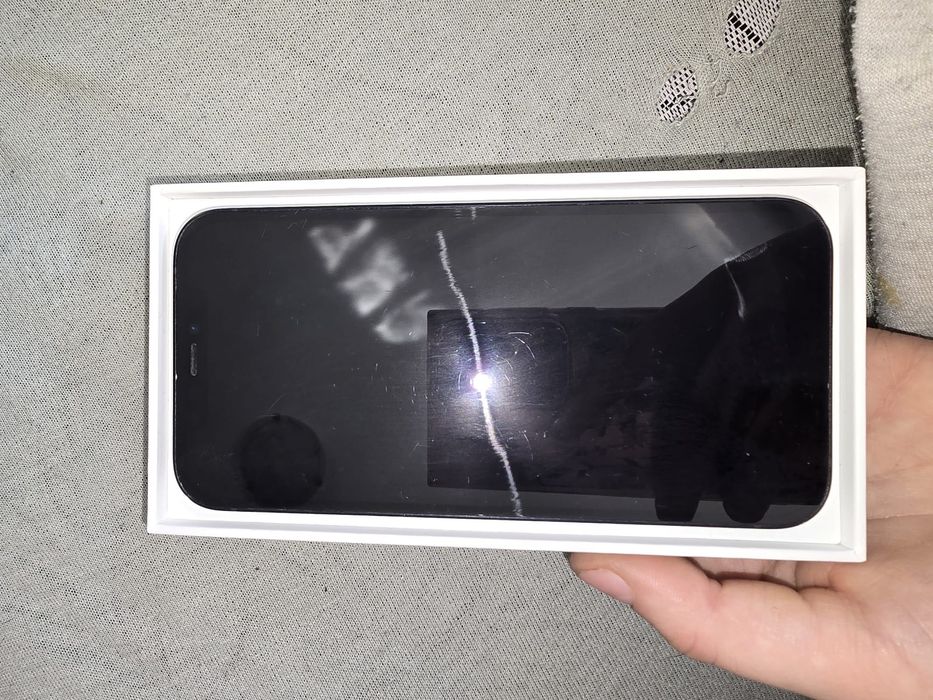 iPhone 12,128 gb