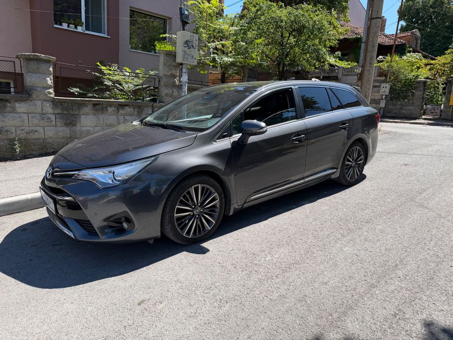 Тойота Авенсис 2.0i 152hp sport pack
