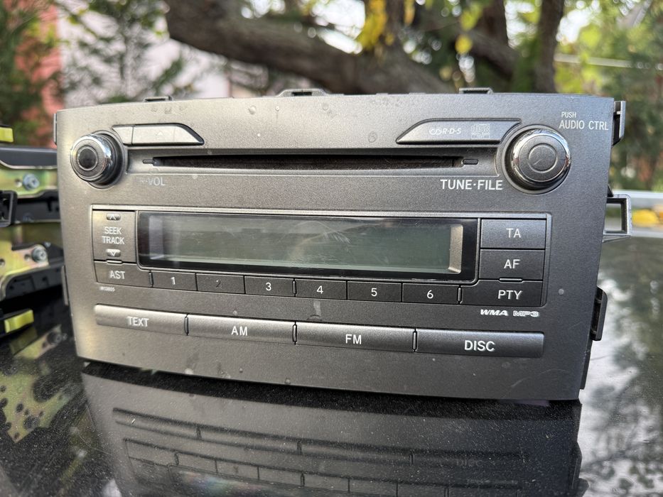 Vand 2 bucati radio/casetofon/MP3