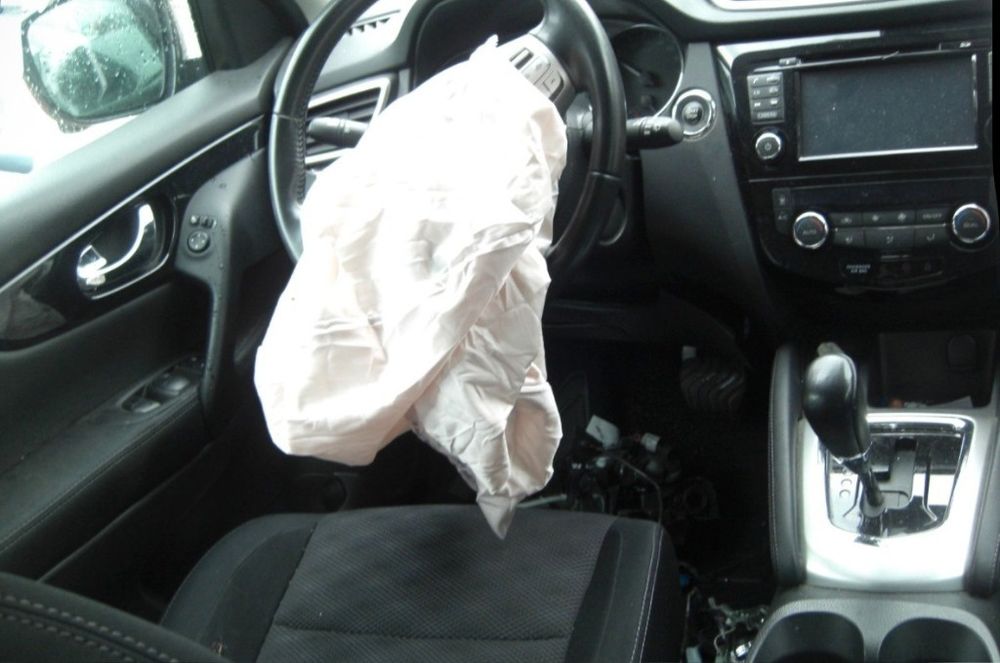 Nissan qashqai 1.2 DIG T 2015Gна части. АВТОМАТ НАВИГАЦИЯ