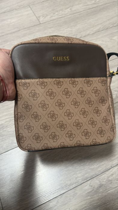 Мъжка чанта Guess