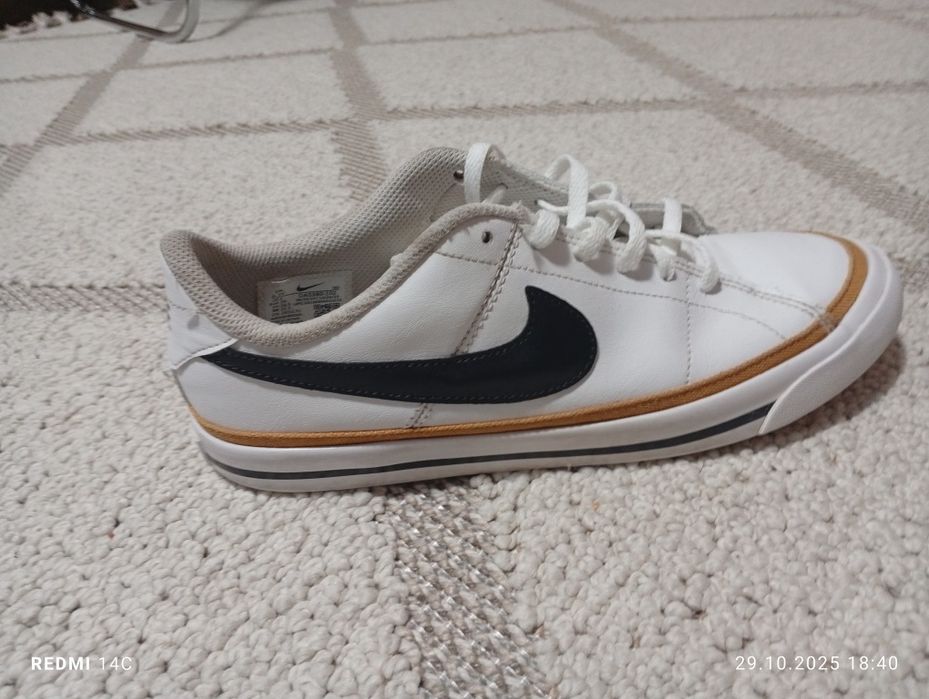 Nike Court Legacy Albi