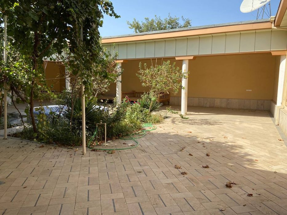 5,6 сотихли участка сотилади