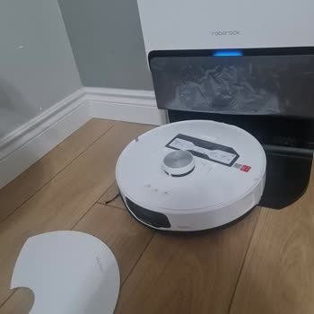 Roborock S8 MaxV Ultra — разумная техника для чистого дома