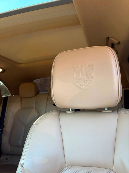 Porsche Macan Masina