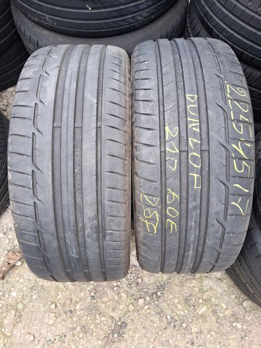 225 45 17 DUNLOP 2броя летни дот 2021г