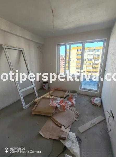 Продава се Тристаен апартамент в Пловдив, Остромила - 104 кв.м за 613 €/кв.м - Снимка #1