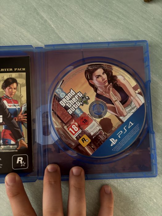 GTA V Premium edition pentru PS4